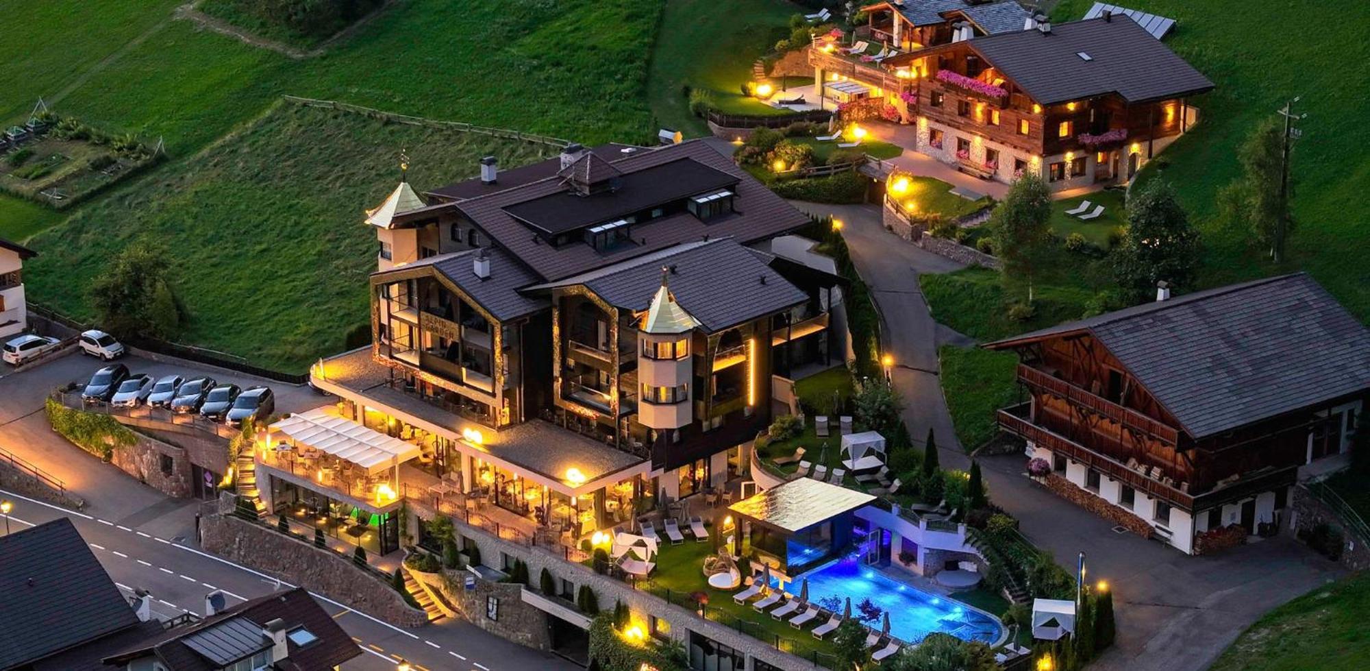 Alpin Garden Luxury Maison & Spa - Adults Only Urtijëi Buitenkant foto